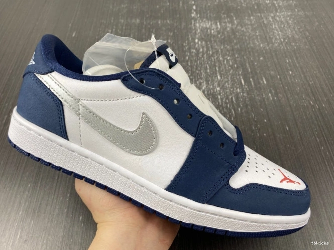 Reps TBK Jordan SB Low Midnight Navy CJ7891-400 1 0820